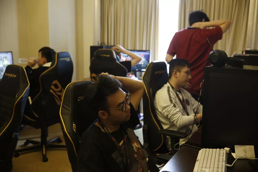 严重翻车，G2和FNC首次共同缺席决赛LEC决赛