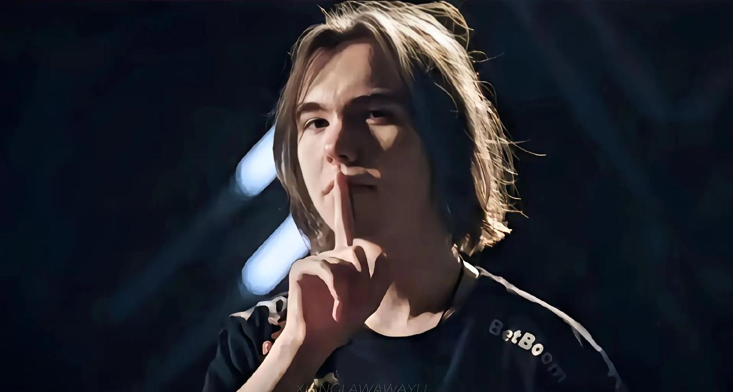 EDG赛后致歉：很抱歉未能取胜 我们还是会向着光明步履坚定